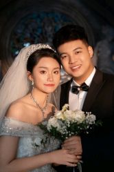 -挪娅婚纱摄影皇家会所