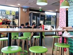 大堂-麦当劳(庐山服务区店)