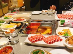 -海底捞火锅(曹安公路店)