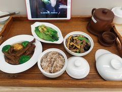 -雪梅月子中心(华侨城店)