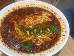 红烧牛肉米粉-兵哥豌豆面(创意谷店)