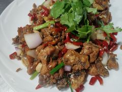 -六州府地锅鸡·农家菜·龙虾(未来科技城店)