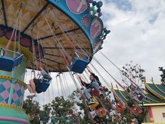 -七彩云南欢乐世界