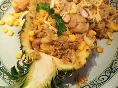 -大头虾越式风味餐厅(光明广场店)