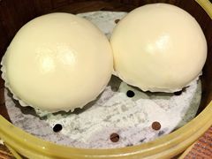 蛋黄流沙包-南拳十三姨·潮汕砂锅粥(世纪金源店)