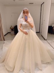 点击看大图 -GRACE KELLY婚纱与礼服(北京店)