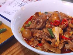 板栗烧肥肠-兔槽江湖菜·重庆璧山兔(水围店)
