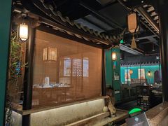 -佬麻雀·新湘菜(东方宝泰店)