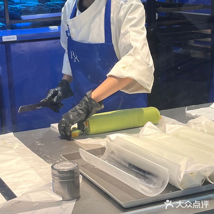 广州首店💙终于等到你！馋这口瑞士卷太久了！！