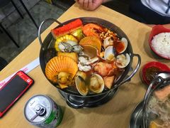 麻辣海鲜锅-张妈台式锅烧(深大店)