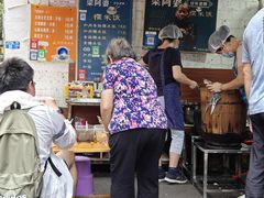 -梁阿婆廿年老牌扣肉糯米饭