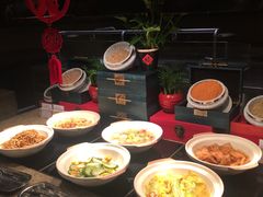 自助取餐区-融信华邑酒店·鲜艳西餐厅
