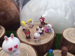 -LINE FRIENDS Garosu-gil Flagship Store