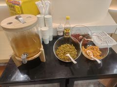 -双燕楼·手工馄饨·汤面小吃(世纪汇店)