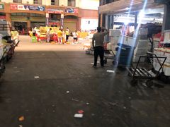 -三亚新鸿港水果一级批发市场