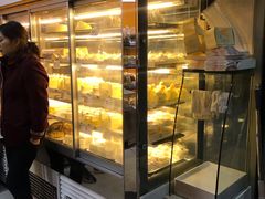 面包甜点陈列柜-凯司令西点房(虹桥路站店)