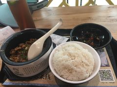 -蒙自源过桥米线(红谷滩万达店)