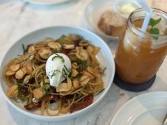 -ROAST coffee & eatery