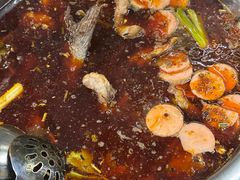 -肖肖酸萝卜鱼火锅(总店)