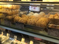 -白玉兰食品甜凤店(合生汇店)