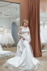 -派丽莫Pellimo原创设计婚纱品牌