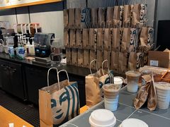 -星巴克(深圳北站B5检票口)