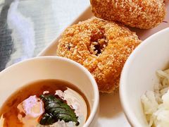 炸虾饼配泰国梅子酱-帕蓝·暹罗料理(大学路店)