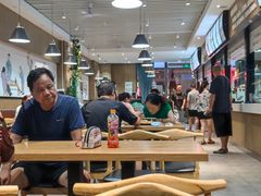大堂-三好食堂(煎饺·馄饨·肉饼米线·盛世广场店)