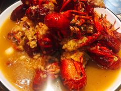 -虾弄弄海派小龙虾·牛羊蝎子火锅