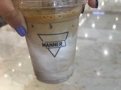 拿鐵-Manner Coffee(芮欧百货店)
