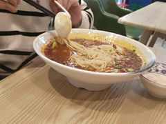 小面-川闻清粥小菜(建外SOHO店)
