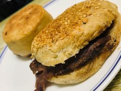 烧饼夹肉-永盛斋小吃(故宫店)