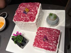 -左庭右院鲜牛肉火锅黑金店(陆家嘴中心店)