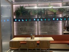 大堂-老乡鸡(上海白玉兰广场店)