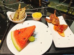 -淡尾·海鲜自助概念餐厅(虹桥南丰城店)