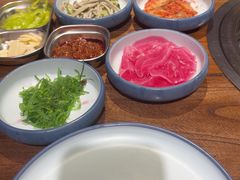 -明洞阿姨·韩式酱蟹烤肉·创意料理(三元桥店)