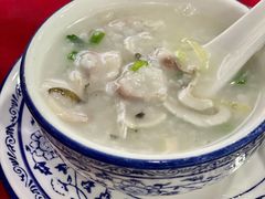 -先鲜鲫鱼粥