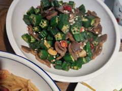 -黄泥岗·地道湖北菜(奥特莱斯店)