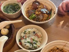 -佬钱湾仔(衣裳街店)