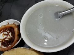 豆汁焦圈-老磁器口豆汁店(天坛店)