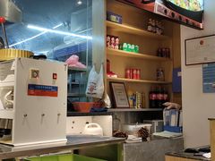 -聚鑫朋酸菜肥肠(文艺路口店)