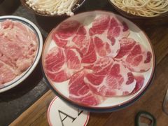 重庆老肉片-山城棒棒军手作火锅·天花板手撕水牛鲜毛肚(北京店)