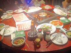 -二荆条·蜀鲜汇城市森林火锅