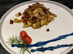 -大理实力希尔顿酒店御璽中餐厅YUXI – CHINESE RESTAURANT