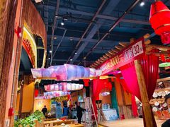 -老滇山寨•云南特色菜•地方菜•民族风情歌舞表演(金碧店)