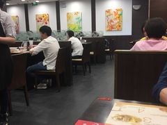 大堂-康师傅私房牛肉面(马泉营奥莱店)