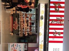 门面-红宝石·鲜奶小方·海派西点房(莘庄龙之梦店)