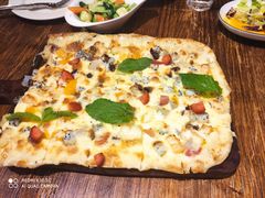 -1886德国汽车餐厅(外滩十六铺码头店)