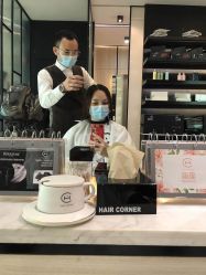-HAIR CORNER