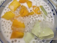 芒果西米斑斓冻-荔芳传统糖水铺